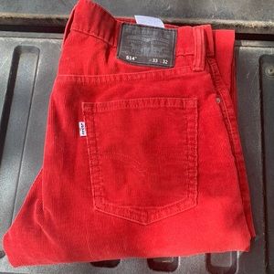 Men Levi Pant size 33x32 style 514